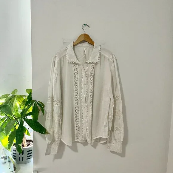 By Anthropologie Cream White Eyelet Cutout Button Up Top Size XL - Picture 1 of 7